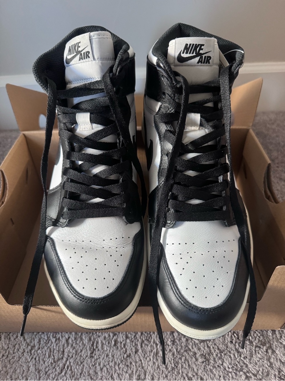 Jordan 1 Retro High OG, Black White, 2014 Air Jordan